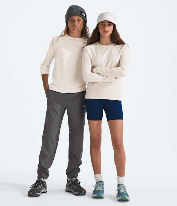 Boys-Girls-Sunriser-LongSleeve-Tee-TNF-HERO.png