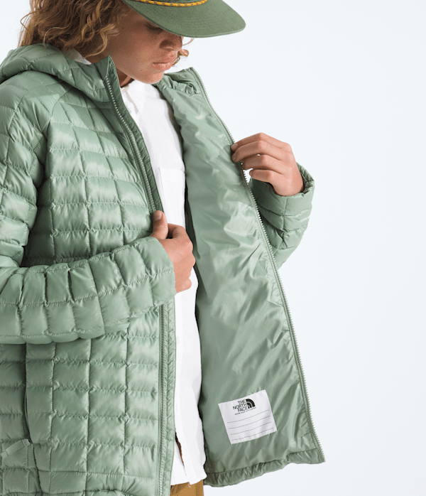 Boys-Girls-THERMOBALL-Hooded-Jacket-TNF-MODELINT.png