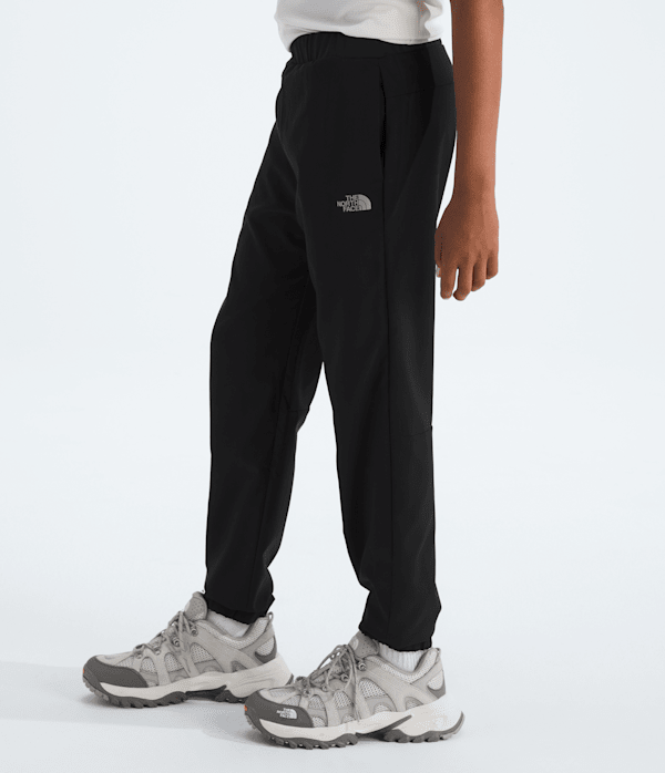 Boys-On-The-Trail-Pants-TNF-MODEL34.png