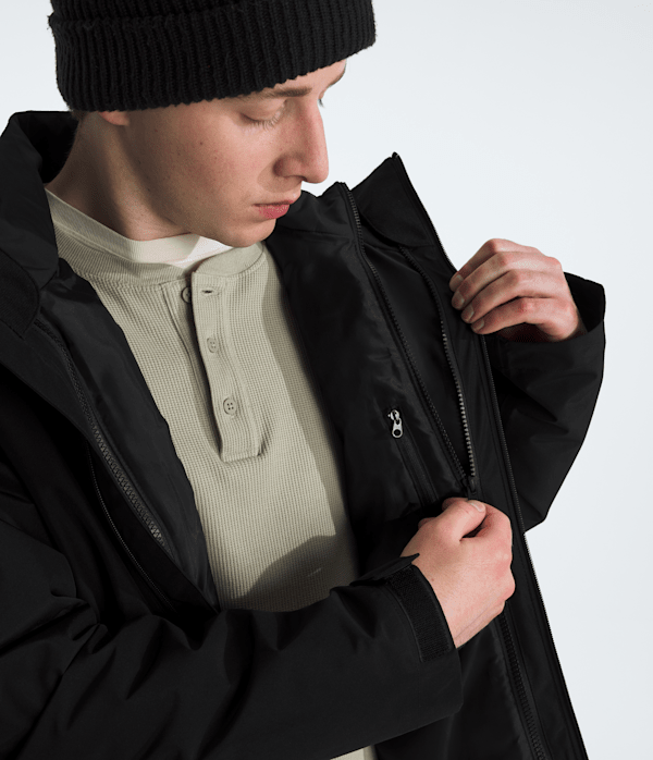 Mens-Carto-Mono-Triclimate-Hooded-Jacket-TNF-MODELCLOSE3.png