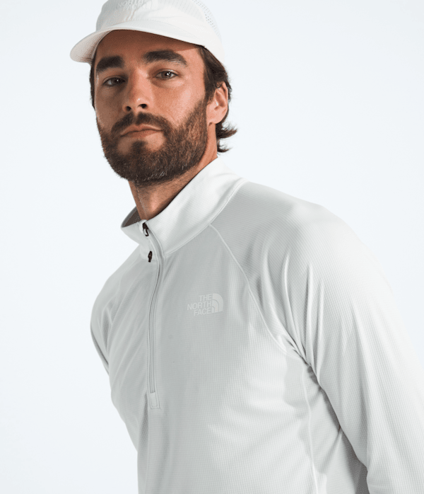 Mens-Sunriser-Zip-TNF-HERO3.png