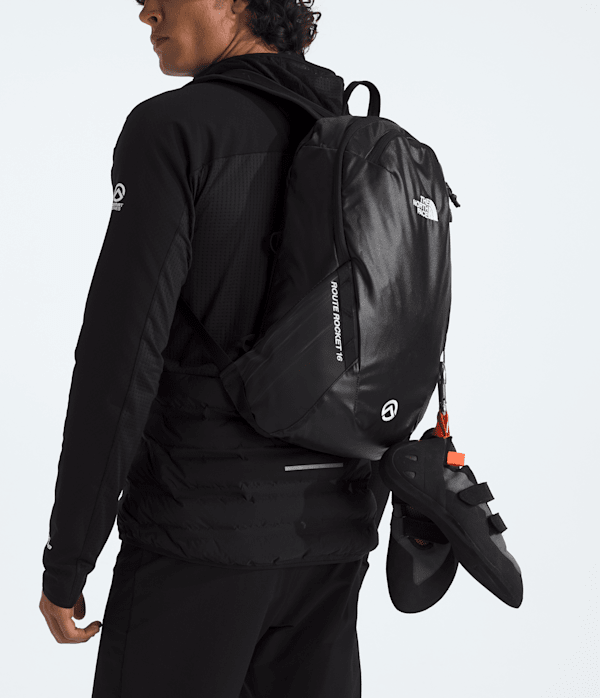 Route-Rocket-16-Backpack-TNF-TNF-BlackTNF-Black-MODELBACK.png