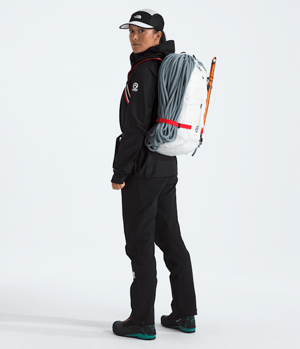 Summit-Series-Verto-27-Backpack-TNF-TNF-WhiteRaw-Undyed-MODELBACK.png