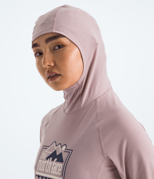 Womens-Adventure-Explore-Pin-Hoodie-TNF-MODELHOOD2.png