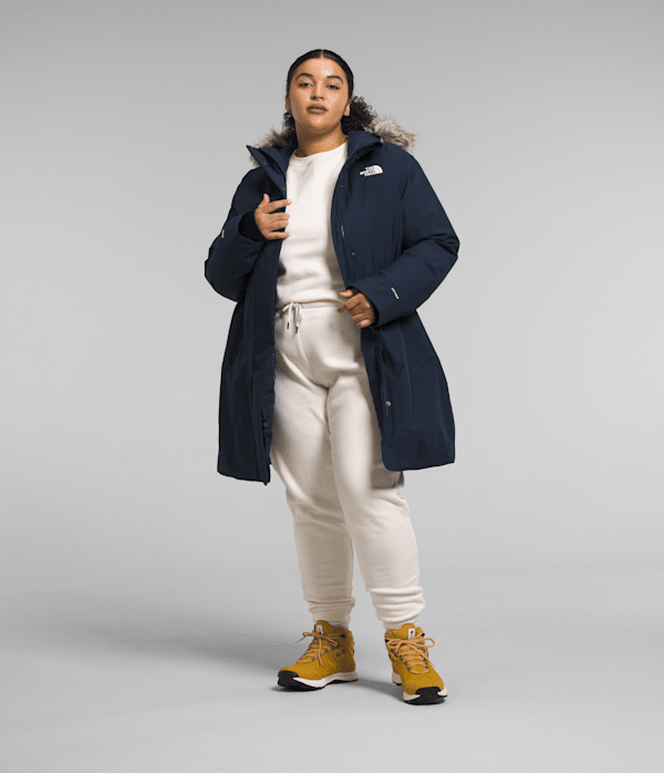 Womens-Plus-Arctic-Parka-TNF-Summit-Navy-HERO2.png