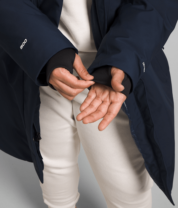 Womens-Plus-Arctic-Parka-TNF-Summit-Navy-MODELALT5.png