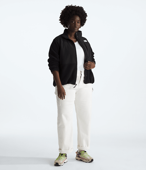Womens-Plus-Retro-Denali-Jacket-TNF-HERO2.png