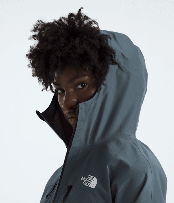 Womens-Valley-View-Jacket-TNF-MODELHOOD2.png